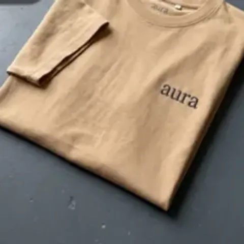 Playera Aura Wordmark